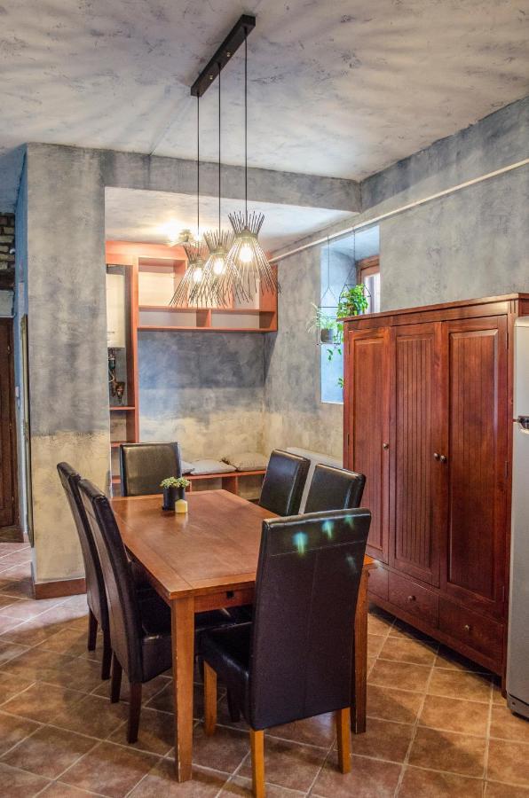 Kohaz Apartman Apartment Veszprem Bagian luar foto