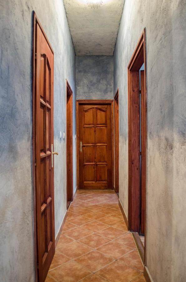Kohaz Apartman Apartment Veszprem Bagian luar foto