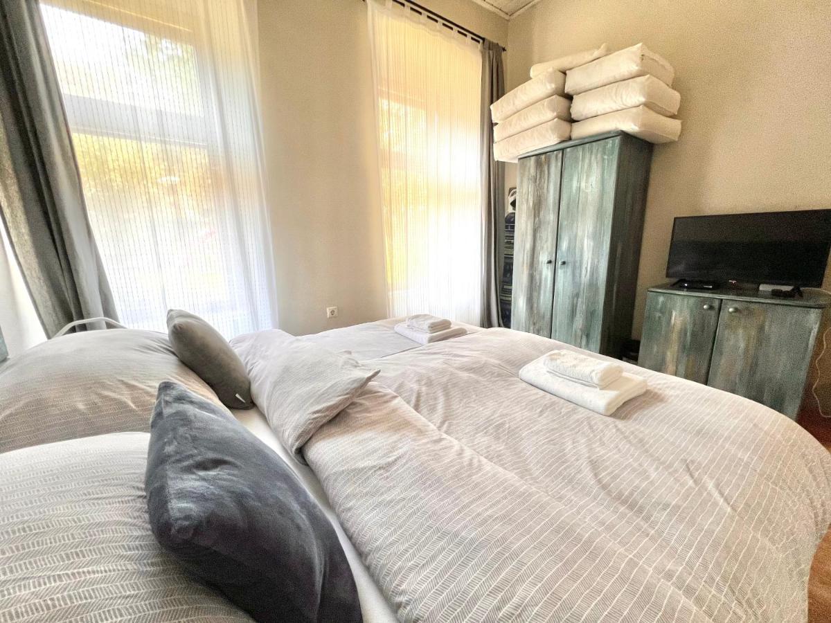 Kohaz Apartman Apartment Veszprem Bagian luar foto