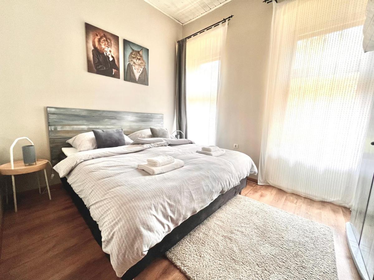 Kohaz Apartman Apartment Veszprem Bagian luar foto