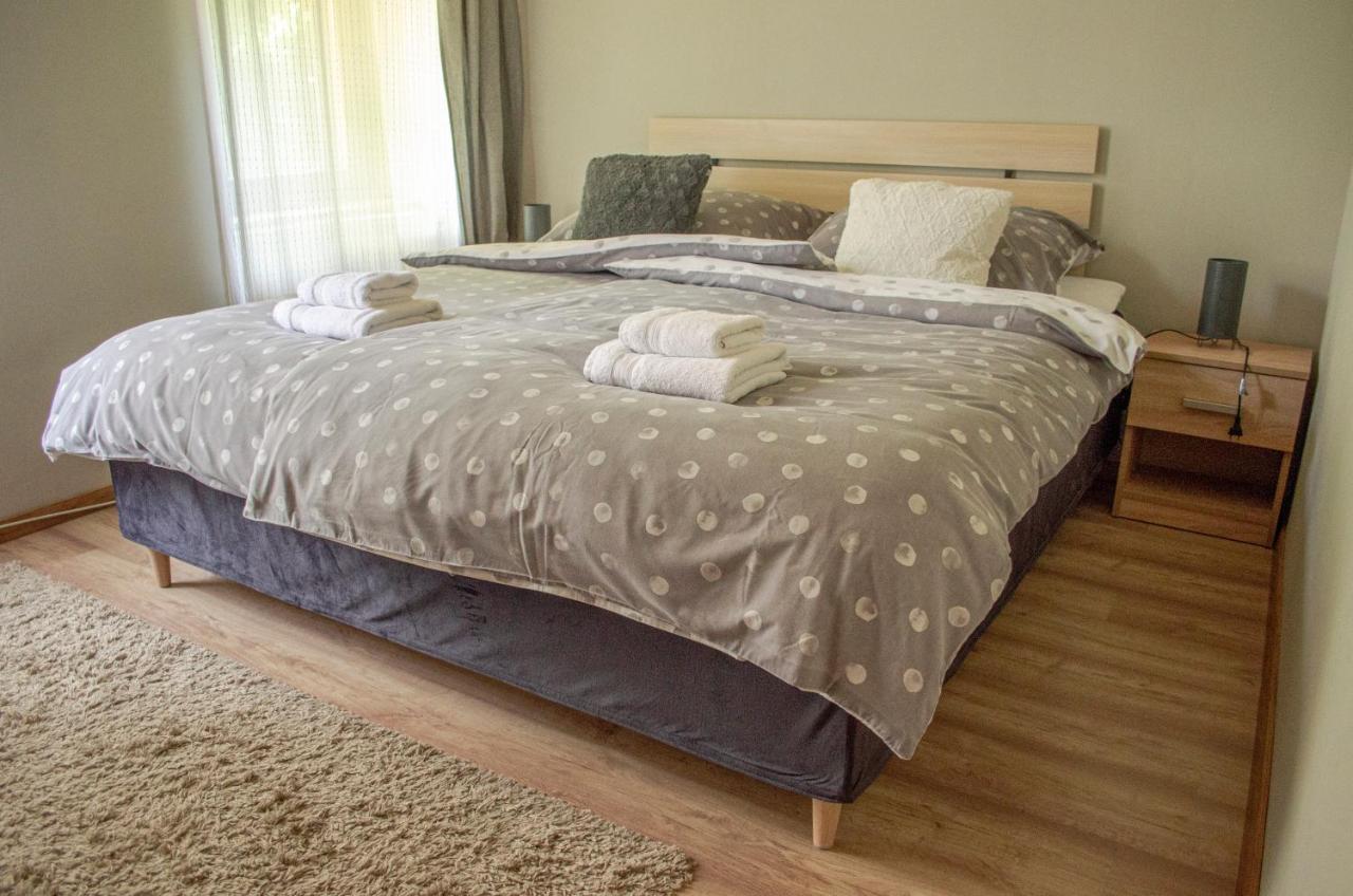 Kohaz Apartman Apartment Veszprem Bagian luar foto
