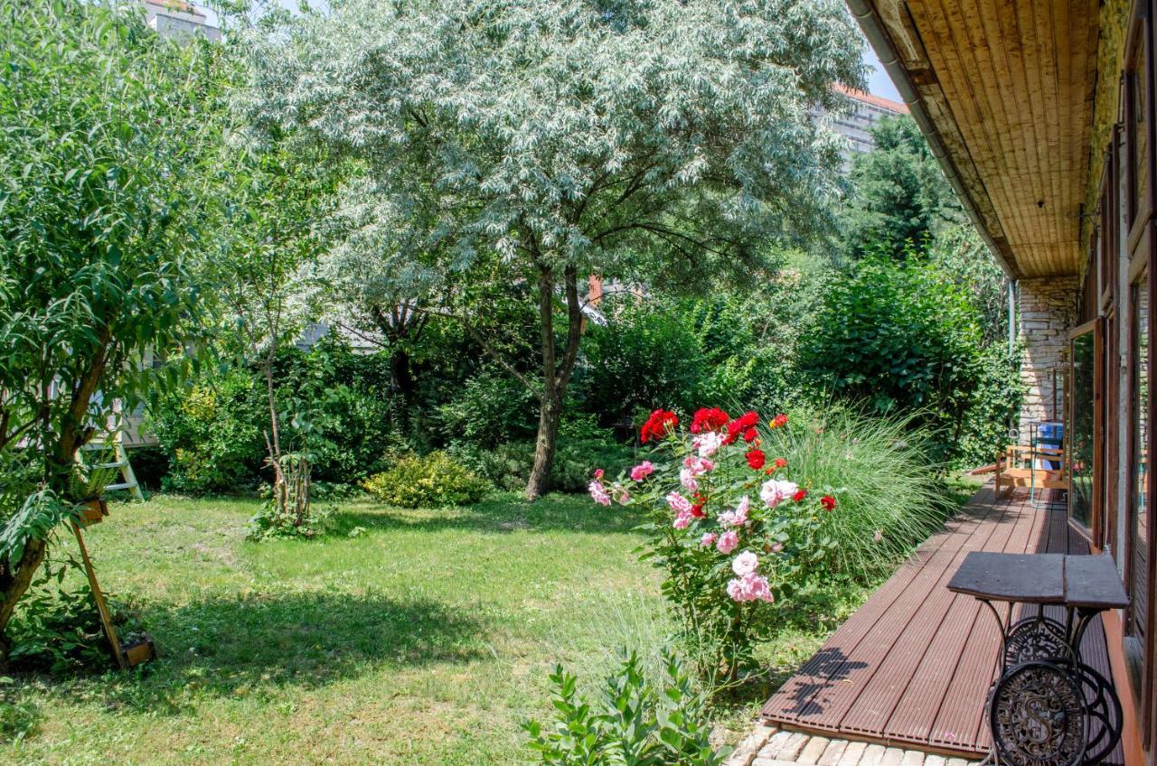 Kohaz Apartman Apartment Veszprem Bagian luar foto