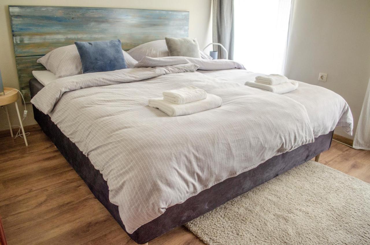 Kohaz Apartman Apartment Veszprem Bagian luar foto