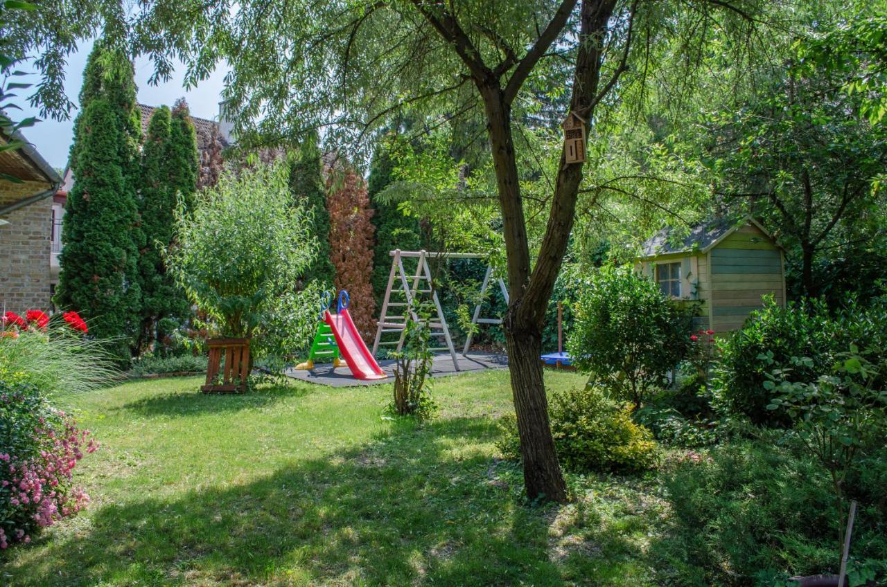 Kohaz Apartman Apartment Veszprem Bagian luar foto